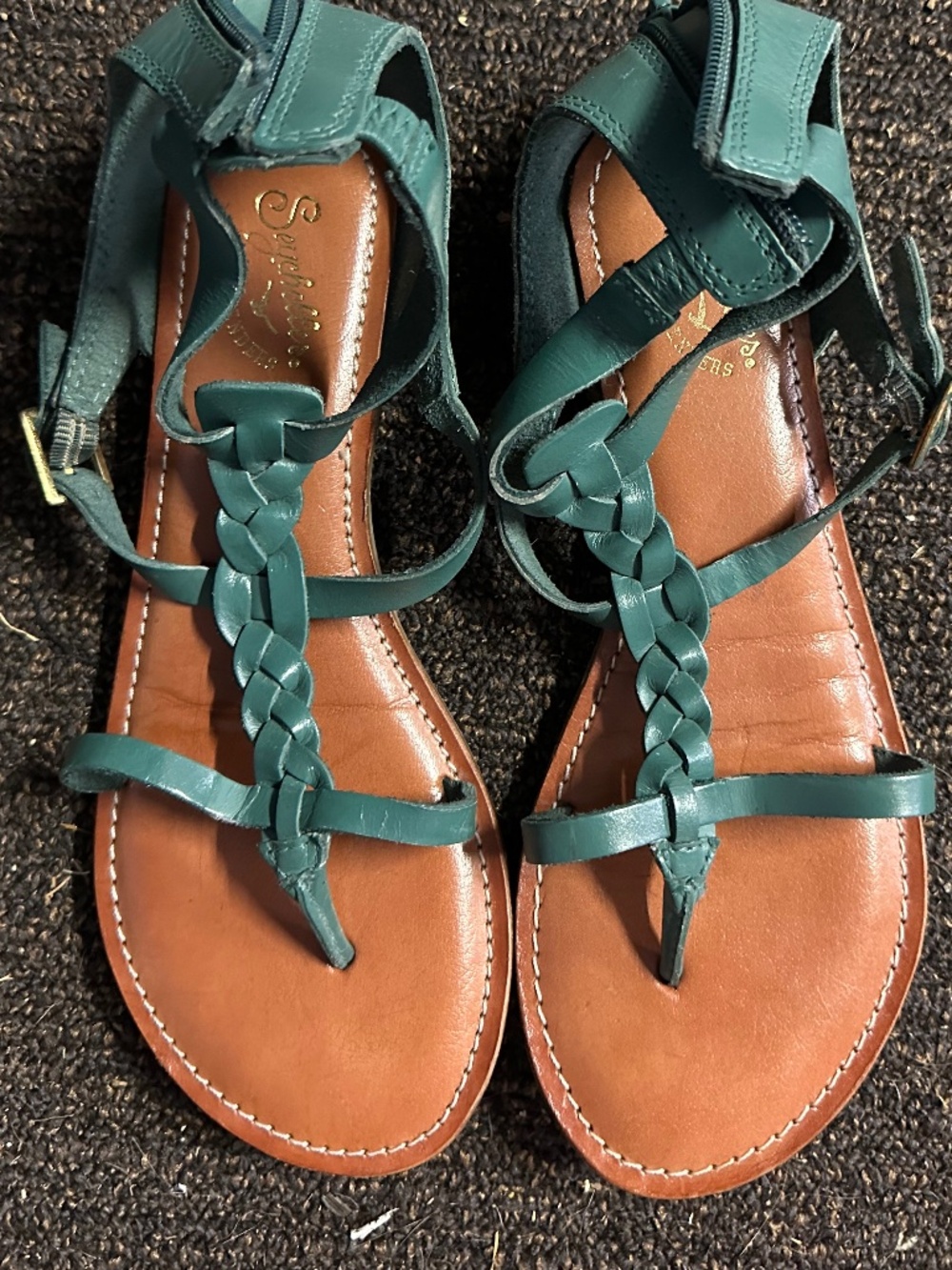 Seychelles flat sandals size 5.5